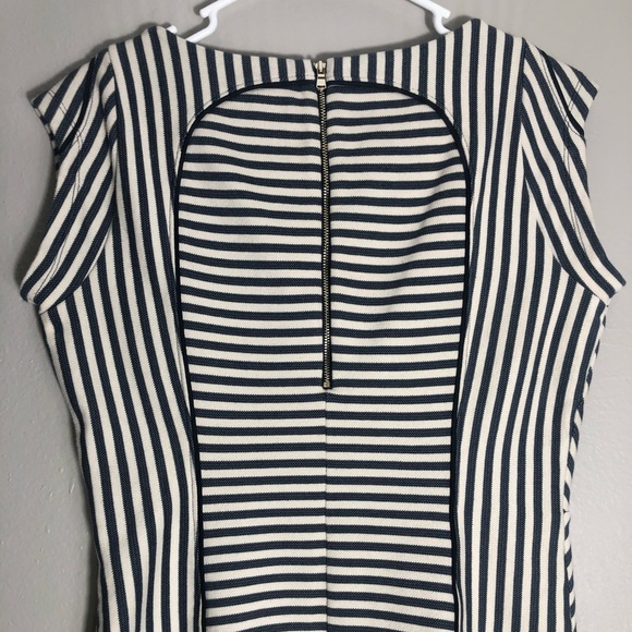 ✨Sold✨ Ann Taylor Striped Blouse Size SP - Picture 5 of 6